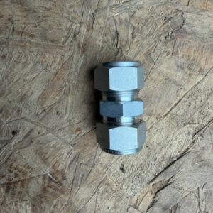 Number 4 couplers